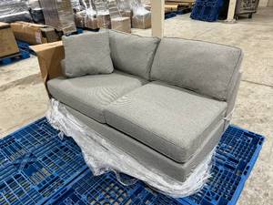 lot 53 image: Macys Fabric Left Arm Chaise Lounger