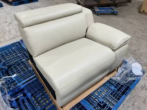 lot 58 image: Macys Leather Bentley Oyster Recliner