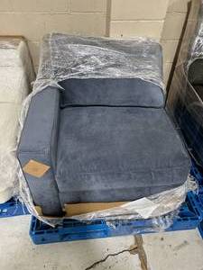 lot 60 image: Macys Gypsy Left Side Lounger Chair