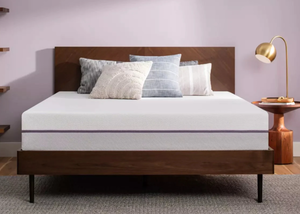 lot 3 image: Purple Original Series Queen Mattress