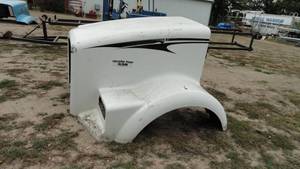 2013 Kenworth T800 Hood