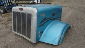 2007 Peterbilt hood