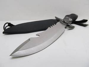 lot 22 image: Brand New Large 12.5 RHINO Hunting Knife