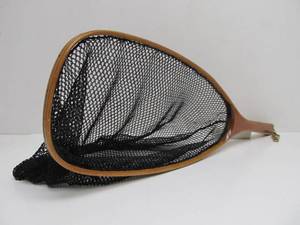 lot 42 image: CORTLAND Wooden Flyfishing Net