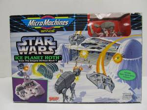 lot 45 image: STAR WARS Micro Machines - Ice Planet Hoth