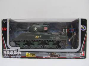 lot 48 image: New in Box Diecast Battery Operated U.S. M4A3 Tank Classy Peg