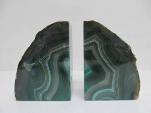 lot 66 image: Nice Green Brazilian Agate Bookend Set