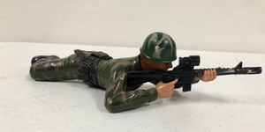 lot 138 image: Larger Size Vintage 1987 Regency Army Crawling Soldier Toy