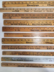 lot 199 image: Lot of Vintage Advertising Yardsticks 