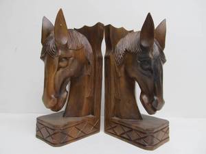 lot 103 image: LARGE Vintage Hand Carved Horse Head Bookends