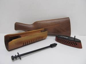 lot 124 image: Mint Unused Complete SMITH & WESSON Model 3000 Pump Shotgun Stock Butt Plate & Forearm Grip