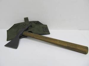 lot 126 image: Vietnam Style Tomahawk wCover