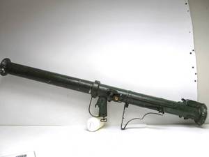 lot 128 image: Original US M20 Super Bazooka Rocket Launcher