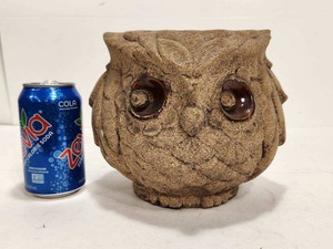 lot 239 image: Large Vintage Mid Century ROYAL HAEGER Owl Planter