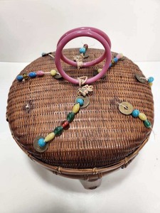 lot 288 image: Excellent Old Vintage Footed Chinese Woven Sewing Box 