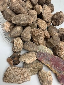 lot 92 image: Large Group of RocksAgates