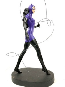 lot 306 image: 13 Batman CAT WOMAN Statue