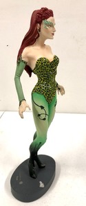 lot 307 image: 13 Batman POISON IVY Statue