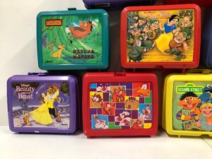 lot 311 image: LARGE Collection of Vintage Lunch Boxes