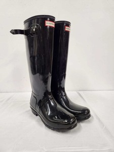 lot 336 image: Brand New Designer Ladies HUNTER Boots - Size 9 - Black