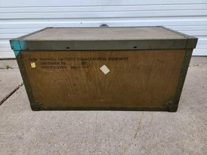 lot 341 image: Excellent Vintage US AIR FORCE Trunk