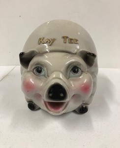 lot 350 image: Great Looking LARGE Vintage 1940s era KAY TEE Ceramic Piggy Bank