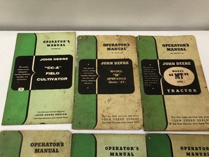lot 371 image: Large Group of Vintage JOHN DEERE Tractor & Implement Manuals