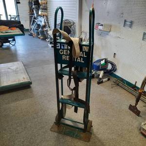 lot 37 image: Appliance Dolly with straps