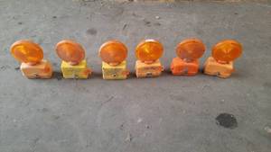 lot 73 image: 6 amber barricade lights