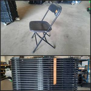 lot 65 image: (20) Black folding chairs