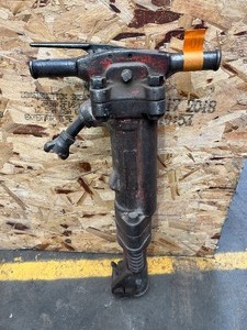 lot 10 image: Air Jack Hammer