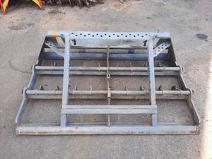 lot 17 image: Skid Loader land planerleveler attachment