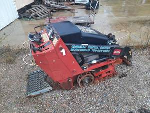 lot 9A image: Toro Dingo Model 22223