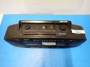 lot 1 image: Sony radio Cassette-corder CFS-DW34 Radio