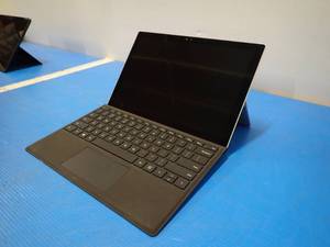 lot 35 image: Microsoft&nbspSurface Pro 4 1724 &nbspINTEL(R) CORE(TM) I5-6300U CPU  2.40GHZ  8GB RAM  256GB SSD  No operating system  no charger  units has small bright spots on screen, very minor