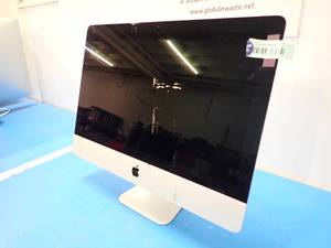 lot 56 image: Apple&nbspiMac14,1 A1418 ME086LLA &nbspINTEL(R) CORE(TM) I5-4570R CPU  2.70GHZ  16GB DDR3 SDRAM  1TB HD  Chips and scuffs in screen  Includes IOS and power cable