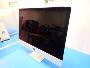 lot 57 image: Apple&nbspiMac18,3 A1419 MNED2LLA BTO &nbspINTEL(R) CORE(TM) I7-7700K CPU  4.20GHZ  32GB DDR4 SDRAM  2TB HD  121GB SSD  Includes IOS and power cable  clean screen