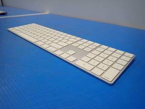 lot 61 image: Apple Wireless Keyboard Model A1843