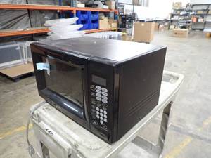 lot 66 image: Samsung MW1030BA Microwave 