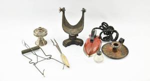 lot 423 image: Assortment of 7 Vintage Housewares