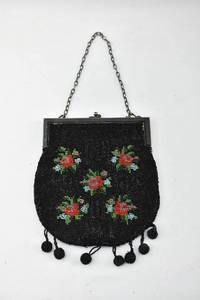 lot 356 image: Vintage Beaded Black Purse with Flowers