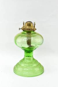 lot 184 image: Vintage Queen Anne Oil Lamp Base No. 2