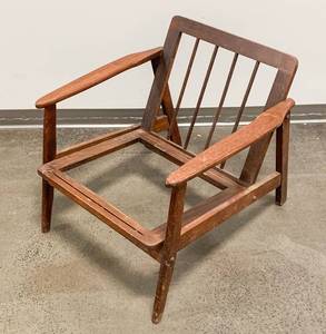 lot 50 image: Danish Mid Century Modern Lounge Arm Chair
