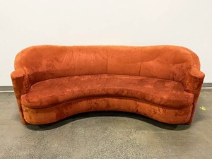 lot 8 image: Carsons Burnt Orange Curved Sofa