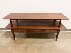 lot 370 image: 1960s Willett Mid Century Modern 2 Tier Console Table