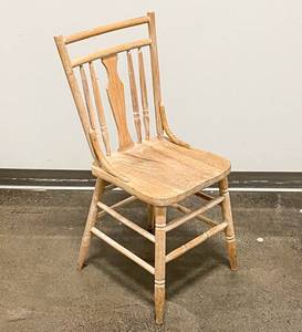 lot 386 image: Vintage Blonde Wood Side Chair