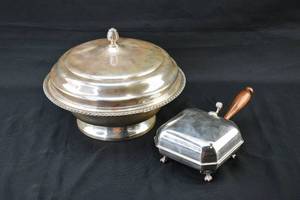 lot 83 image: Sheffield Silver Small Chafing Dish and Lidded Serving Dish EPC