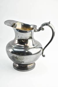 lot 347 image: Mappins E.P. Copper Pitcher