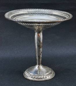 lot 113 image: Vintage Reinforced Sterling Silver Pedestal Compote Dish