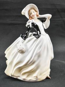 lot 149 image: Vintage Royal Doulton Autumn Breezes Bone China Figurine H.N 2147